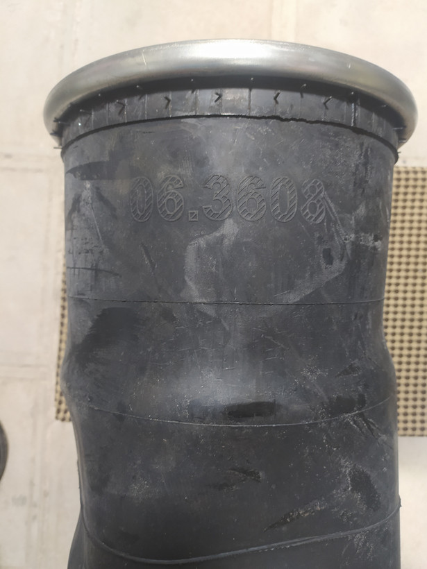 کیسه باد 608 ته بسته محور اسکانیا ایرپاور سمنان( شرکت صادراتی آیرکس)